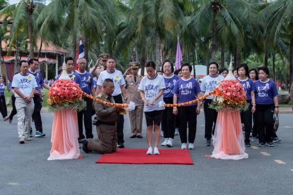 องค์ภาฯเสด็จเดินกุศล_๑๘๑๒๑๗_0025