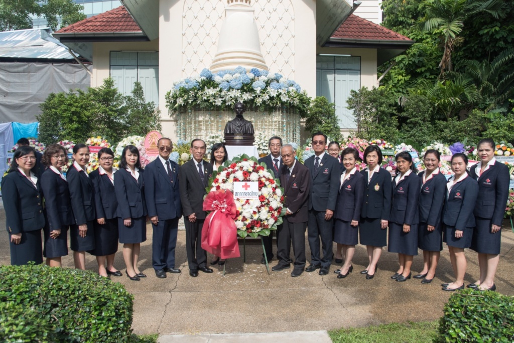 วางพวงมาลาเนื่องในวันมหิดล