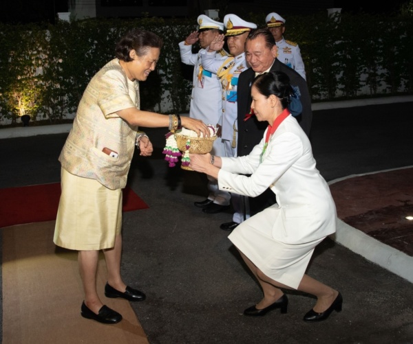 ทรงเปิดอาคารภาคบริการโลหิตแห่งชาติที่ 6 จังหวัดขอนแก่น