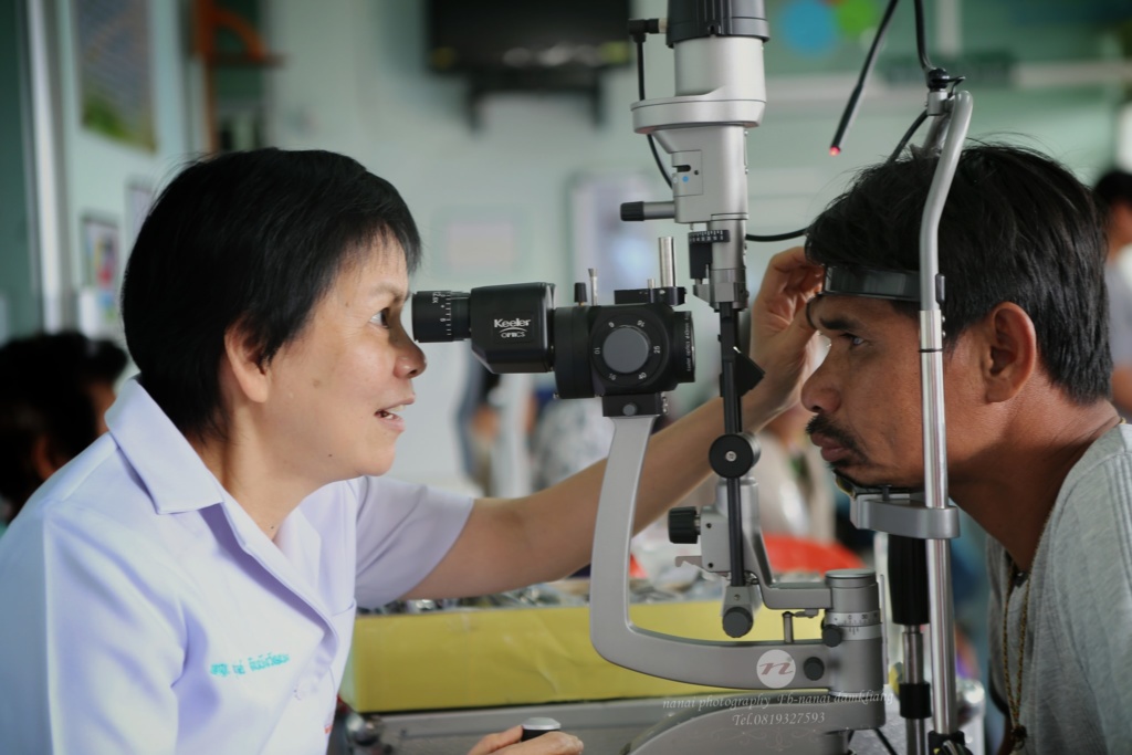 โครงการรถจักษุคลินิกศัลยกรรม จ.สุพรรณบุรี