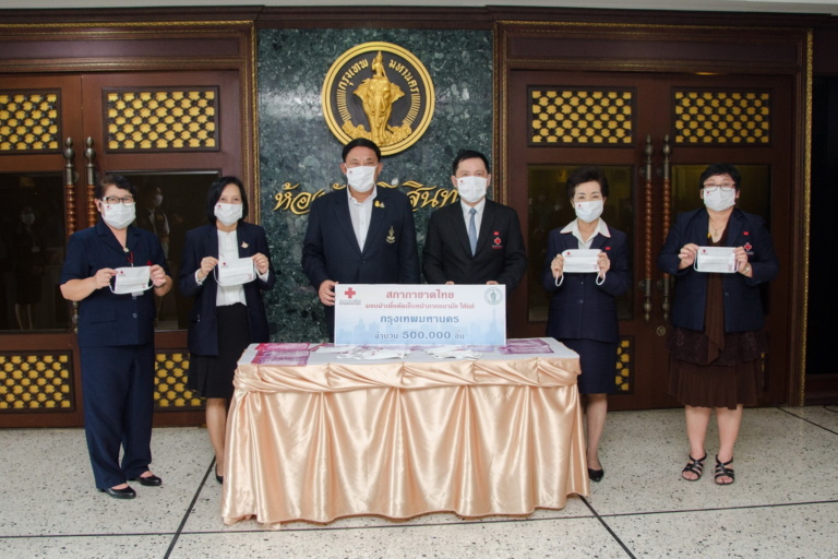 มอบหน้ากากกทม.