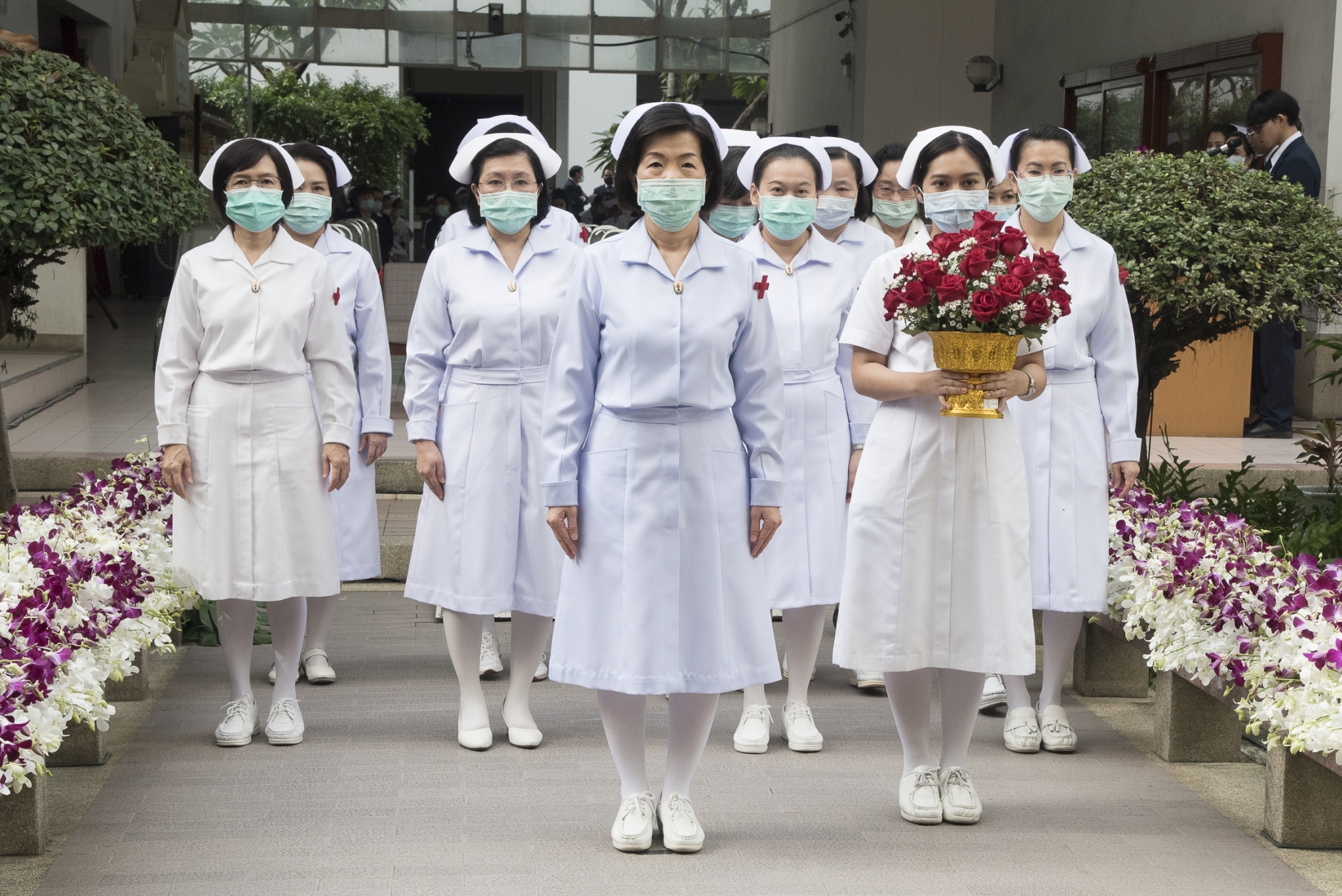 วางพานพุ่ม