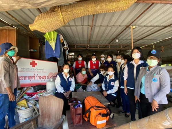 11 เหล่ากาชาด จ.สระบุรี ให้กำลังใจแก่ประชาชนกลุ่มเปราะบาง