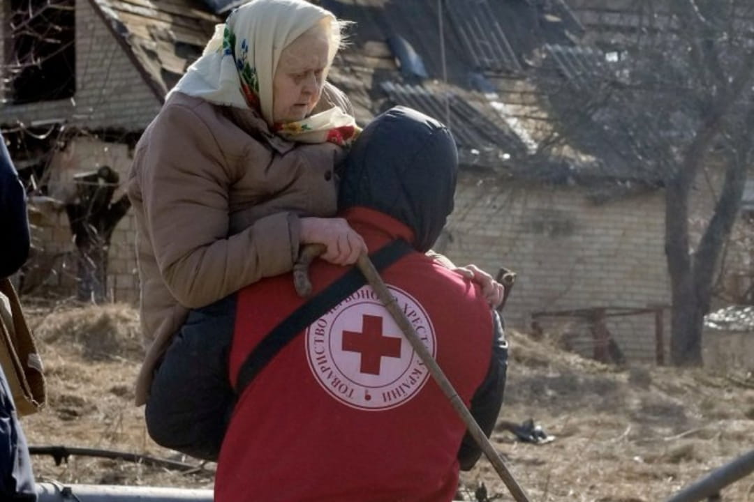 สภากาชาดไทยบริจาคเงิน 20,000 ดอลลาร์สหรัฐ แก่สภากาชาดยูเครน เพื่อสนับสนุนปฏิบัติการตอบโต้วิกฤติความขัดแย้ง