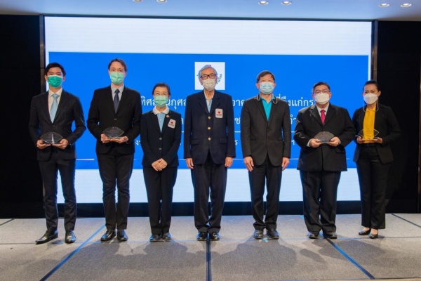 ศูนย์ดวงตาสภากาชาดไทย จัดพิธีทำบุญอุทิศส่วนกุศลให้แก่ผู้บริจาคดวงตาที่ถึงแก่กรรม