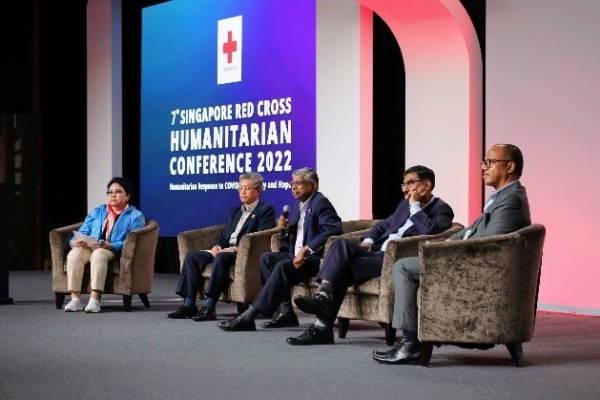 004 ผู้แทนสภากาชาดไทยร่วมงานประชุมด้านมนุษยธรรมที่สิงคโปร์