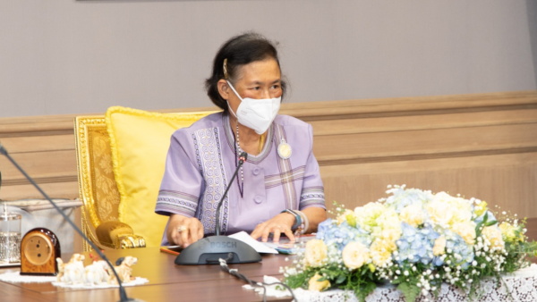 สมเด็จพระกนิษฐาธิราชเจ้า ทรงเป็นประธานการประชุมคณะกรรมการสภากาชาดไทย ครั้งที่ 348