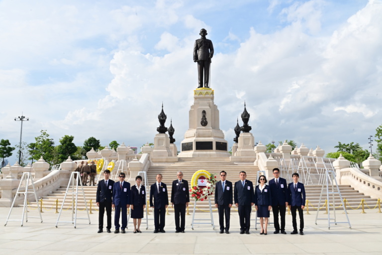 ภาพถ่ายรวมกลางแจ้ง