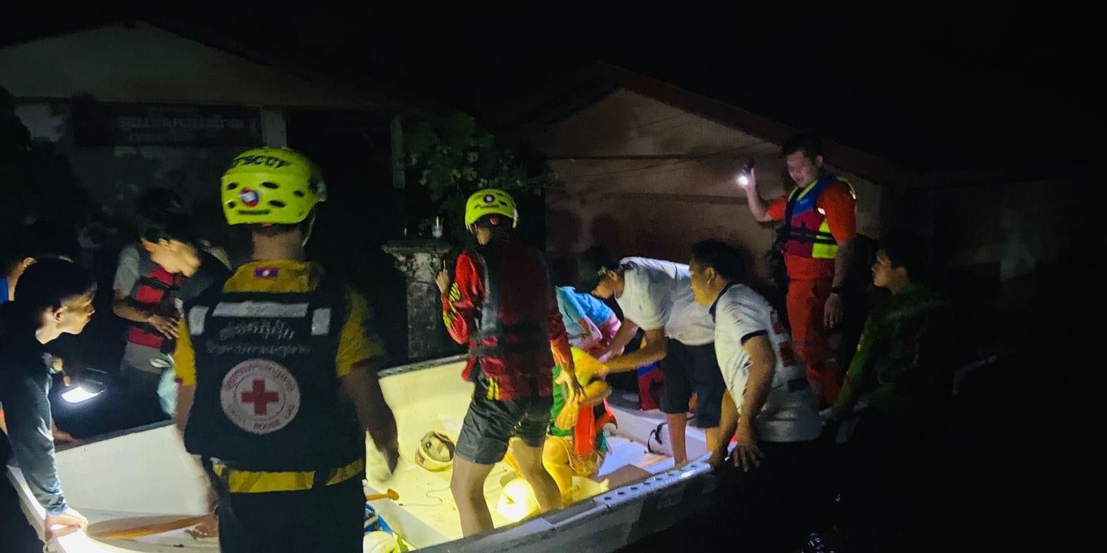 การช่วยเหลือผู้ประสบภัยไต้ฝุ่นยางิ ใน ลาว เมียนมา และเวียดนาม