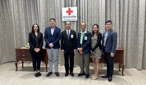 ภาพถ่ายรวม IFRC เข้าพบผู้ช่วยเลขาธิการสภากาชาดไทย