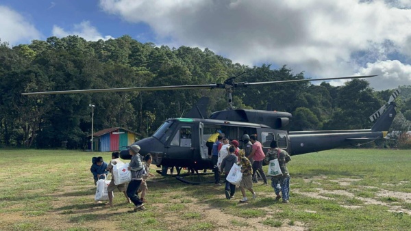 542131502_1216832403808647_5716875144582514883_n รูปภาพเจ้าหน้าที่สภากาชาดไทยร่วมกับหน่วยเฉพาะกิจสิงหนาท ส่งมอบชุดธารน้ำใจ สภากาชาดไทย ให้กับผู้ประสบอุทกภัย จังหวัดแม่ฮ่องสอน