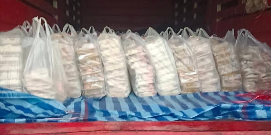 1-588432252 รูปภาพ ข้าวกล่องเตรียมส่งมอบช่วยเหลือผู้ประสบอุทกภัย